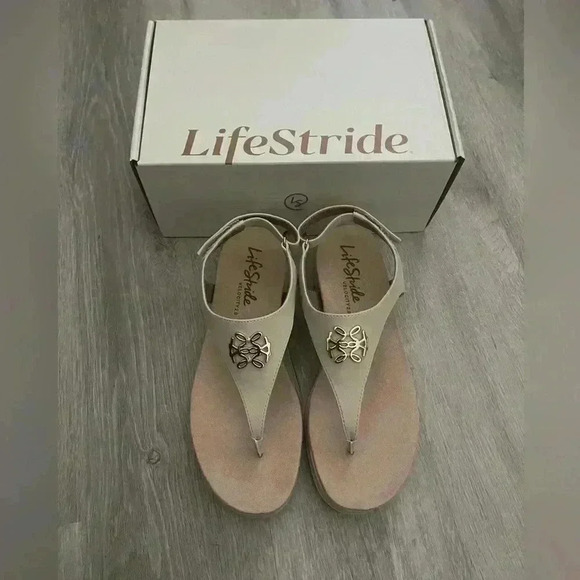 LIFE STRIDE - ZEETA, ALMOND MILK SMOOTHIE 8.5 - Picture 1 of 7